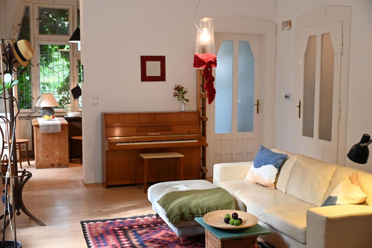 Quiet Haven In The Middle Of The Apartment *